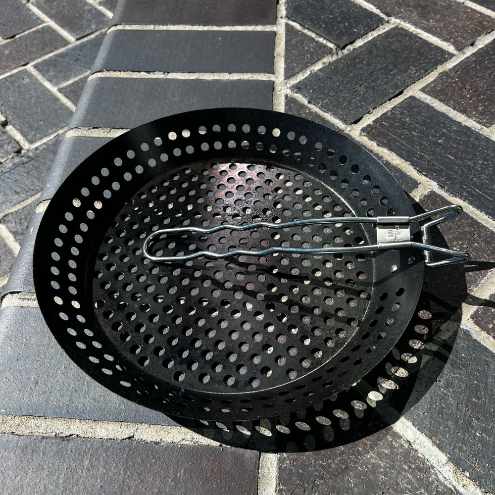Round Black Perforated Grill Skillet for Grilling